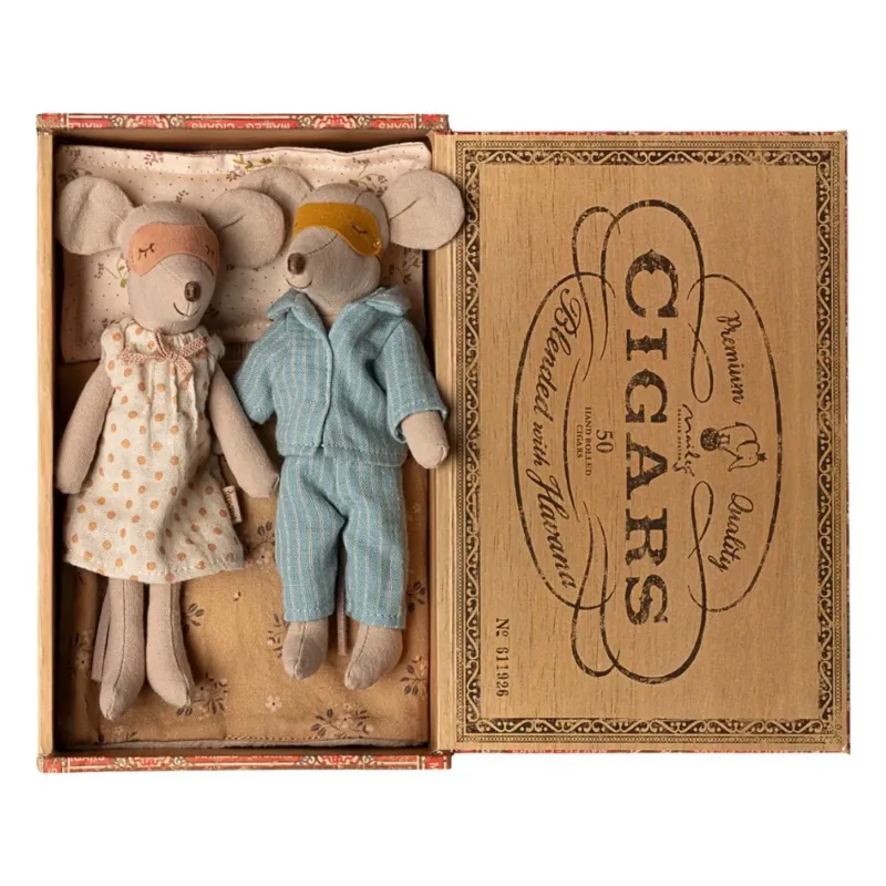 Souris Papa Et Maman Dans Une Boîte À Cigares MAILEG