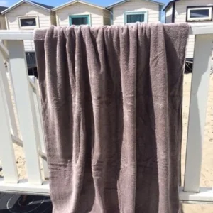 Luxe XXL strandlaken taupe 100x200 cm - 500 gr/m2